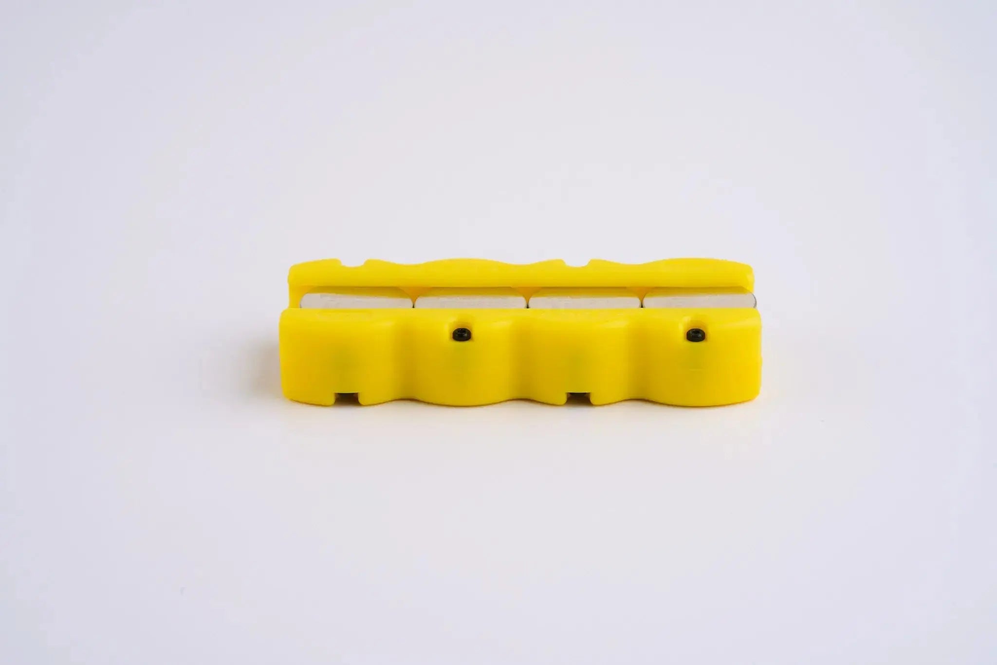 Magnetic Button Caddy 8pk Yellow + Panasonic CR2032 10pk Storacell